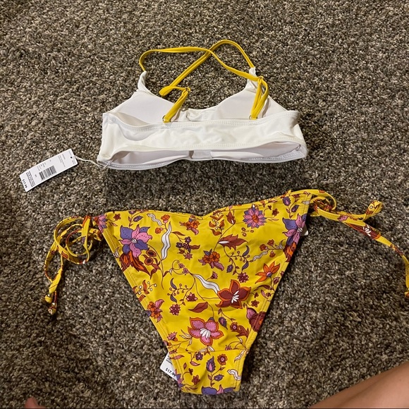 bikini set - Picture 2 of 3